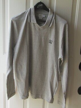 NWT Mens Sz M Calvin Klein L/S Heather Gray Soccer Shirt w. black stripe V-Neck